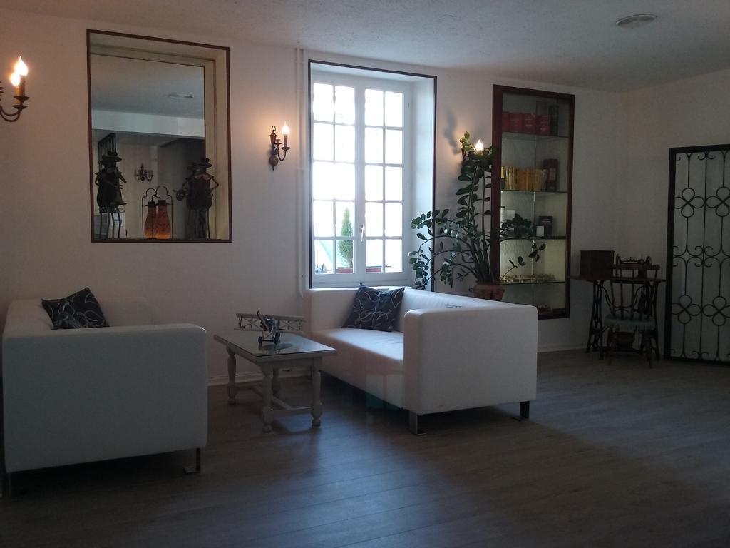 Du Commerce Chez Stephane 2* Roumazieres
