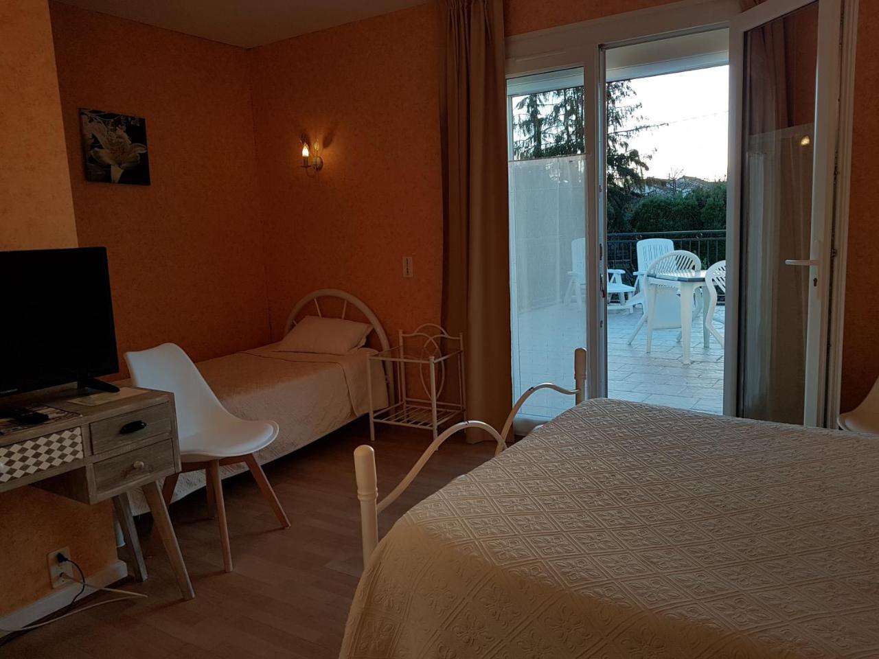 Du Commerce Chez Stephane Hotel Roumazieres